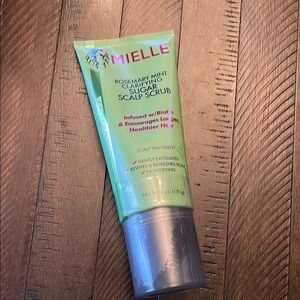 NWT Mielle Rosemary Mint Clarifying Sugar Scalp Scrub